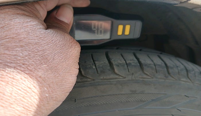 2015 Honda Mobilio 1.5L I-VTEC V, Petrol, Manual, 53,172 km, tyre