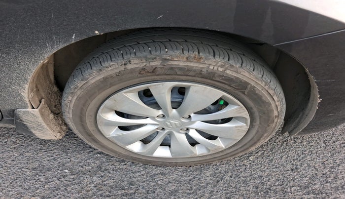 2018 Maruti Baleno DELTA PETROL 1.2, Petrol, Manual, 80,696 km, tyre