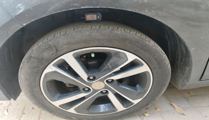 2022 Tata ALTROZ XZ PETROL, Petrol, Manual, 59,865 km, tyre