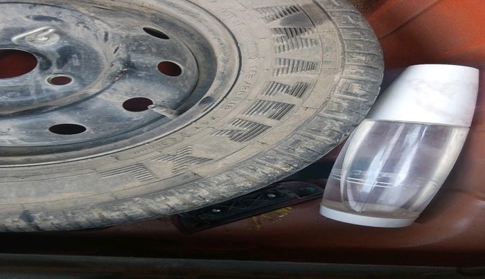 2012 Maruti Alto 800 LXI, Petrol, Manual, 29,897 km, tyre