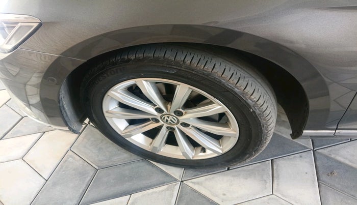 2018 Volkswagen Passat HIGHLINE DSG, Diesel, Automatic, 1,03,000 km, tyre