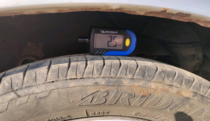 2012 Hyundai Santro Xing GLS LPG, Petrol, Manual, 99,446 km, tyre