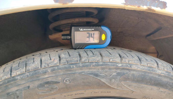 2012 Hyundai Santro Xing GLS LPG, Petrol, Manual, 99,446 km, tyre