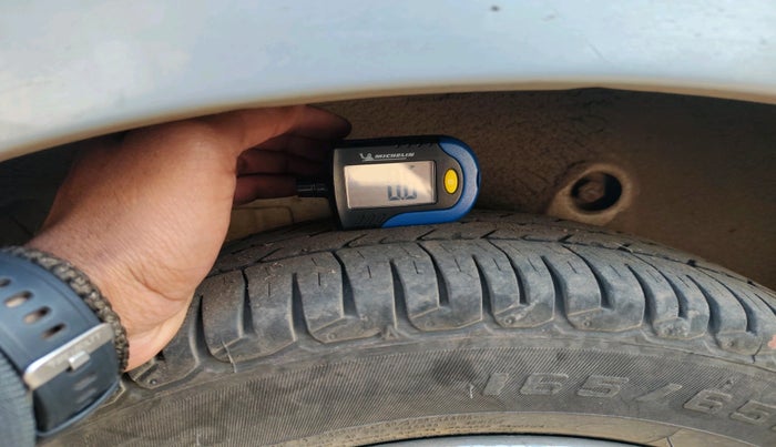 2012 Hyundai Santro Xing GLS LPG, Petrol, Manual, 99,446 km, tyre