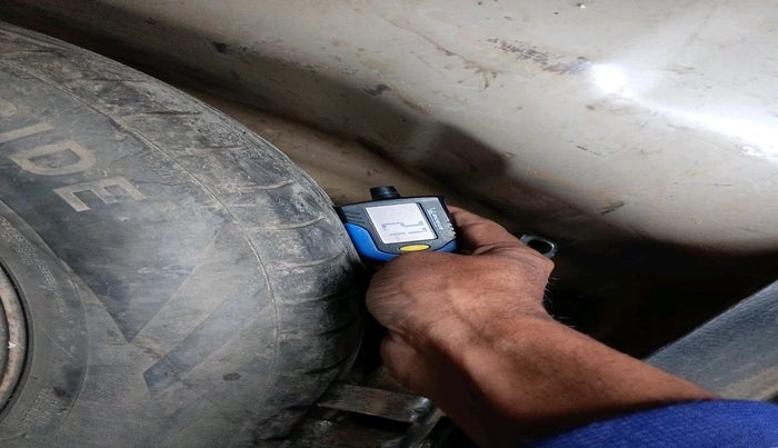 2015 Maruti Swift Dzire VDI, Diesel, Manual, 51,776 km, tyre