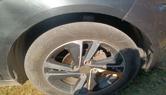 2021 Tata ALTROZ XZ DIESEL, Diesel, Manual, 69,582 km, tyre