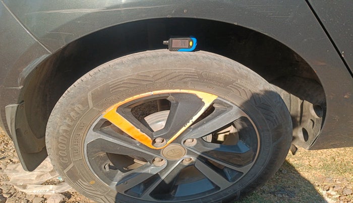 2021 Tata ALTROZ XZ DIESEL, Diesel, Manual, 69,582 km, tyre