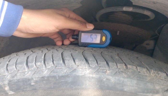 2015 Mahindra XUV500 W8, Diesel, Manual, 70,296 km, tyre