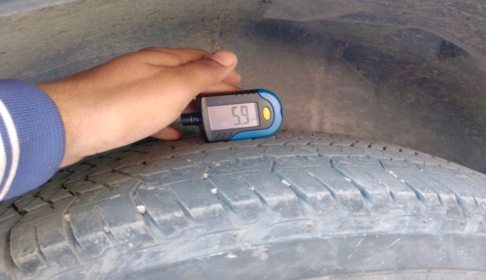 2015 Mahindra XUV500 W8, Diesel, Manual, 70,296 km, tyre