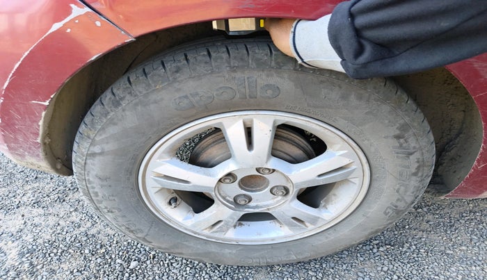 2010 Hyundai i20 ASTA 1.2, Petrol, Manual, 2,08,321 km, tyre