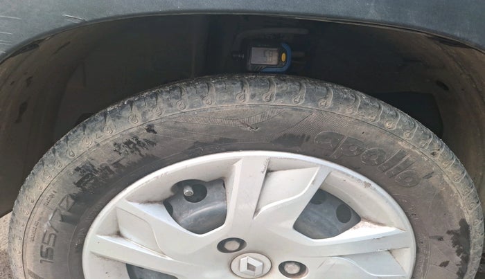 2021 Renault Kwid RXT 1.0 AMT (O), Petrol, Automatic, 27,498 km, tyre