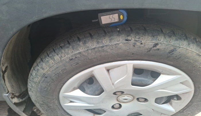 2021 Renault Kwid RXT 1.0 AMT (O), Petrol, Automatic, 27,498 km, tyre