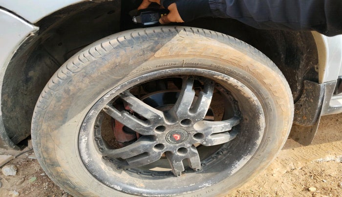 2012 Renault Duster 85 PS RXL DIESEL, Diesel, Manual, 94,783 km, tyre