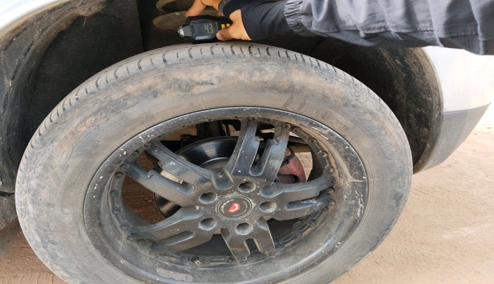 2012 Renault Duster 85 PS RXL DIESEL, Diesel, Manual, 94,783 km, tyre