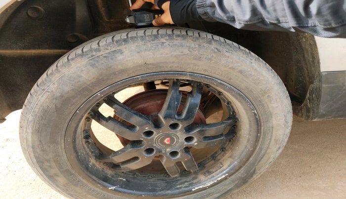 2012 Renault Duster 85 PS RXL DIESEL, Diesel, Manual, 94,783 km, tyre