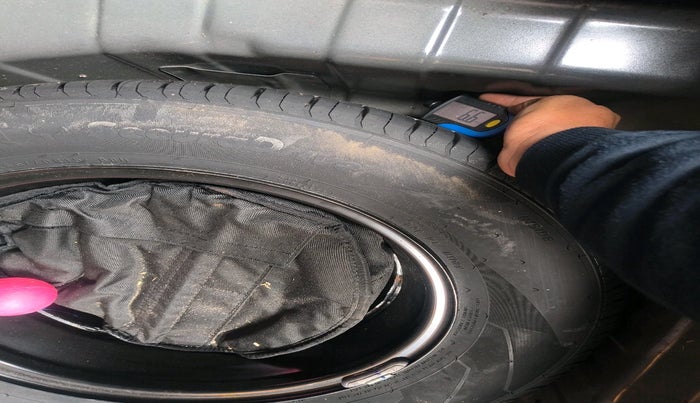 2022 Tata PUNCH ADVENTURE AMT, Petrol, Automatic, 26,000 km, tyre