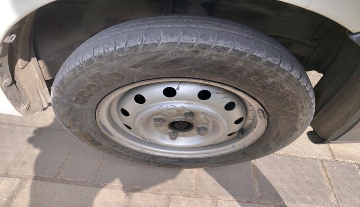 2011 Maruti Wagon R 1.0 LXI, Petrol, Manual, 44,742 km, tyre