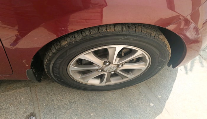 2016 Hyundai Grand i10 ASTA (O) 1.2 KAPPA VTVT, Petrol, Manual, 75,498 km, tyre