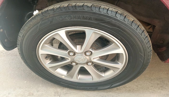 2016 Hyundai Grand i10 ASTA (O) 1.2 KAPPA VTVT, Petrol, Manual, 75,498 km, tyre