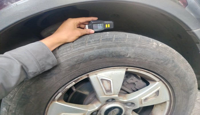 2012 Mahindra XUV500 W8, Diesel, Manual, 94,052 km, tyre