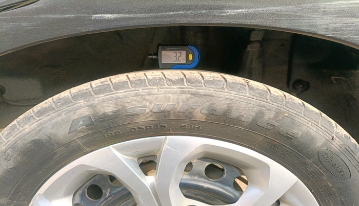 2022 KIA SONET HTE 1.2, Petrol, Manual, 44,949 km, tyre