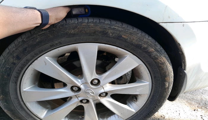 2011 Hyundai Verna FLUIDIC 1.6 CRDI SX AT, Diesel, Automatic, 1,04,191 km, tyre