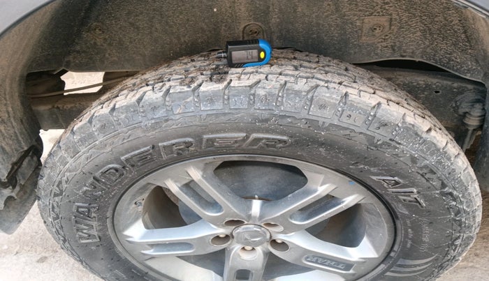 2023 Mahindra Thar LX P 2WD AT HT, Petrol, Automatic, 7,857 km, tyre