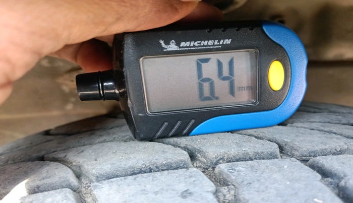 2010 Chevrolet Spark LS 1.0, Petrol, Manual, 3 km, tyre