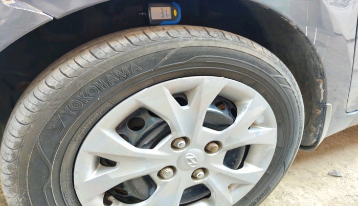 2015 Hyundai Grand i10 SPORTZ 1.1 CRDI, Diesel, Manual, 95,550 km, tyre