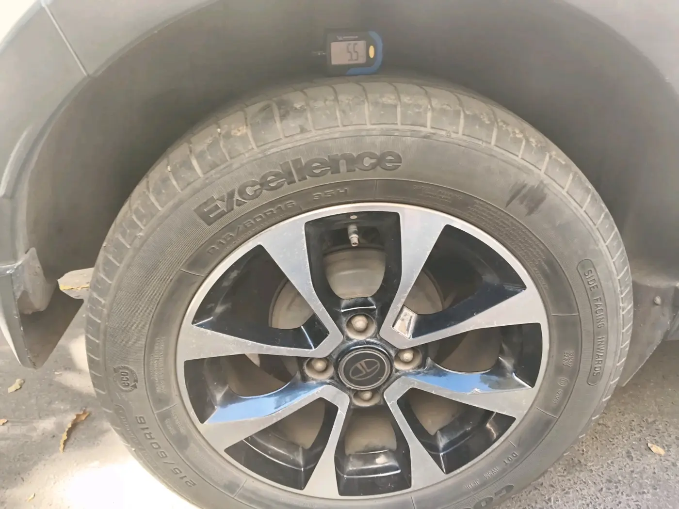 2020 Tata NEXON XZA PLUS SUNROOF DIESEL, Diesel, Automatic, 67,188 km, tyre