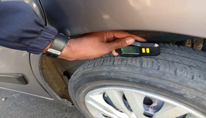 2017 Maruti Wagon R 1.0 VXI AMT, Petrol, Automatic, 88,632 km, tyre