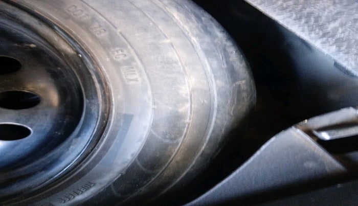 2017 Maruti Wagon R 1.0 VXI AMT, Petrol, Automatic, 88,632 km, tyre