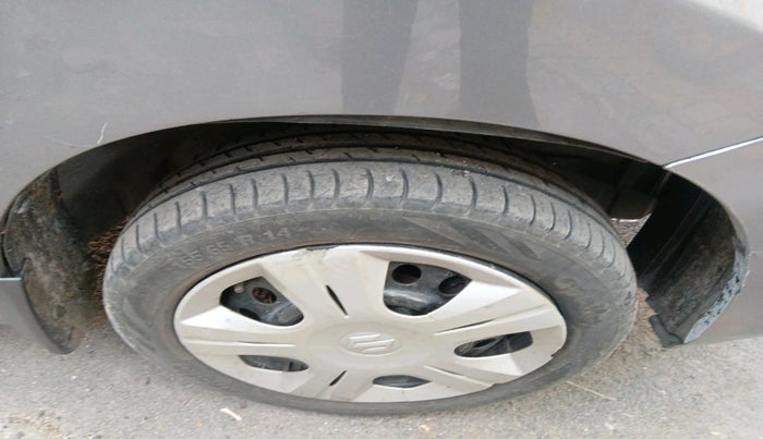 2017 Maruti Wagon R 1.0 VXI AMT, Petrol, Automatic, 88,632 km, tyre