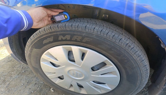 2013 Maruti Swift VXI, Petrol, Manual, 78,266 km, tyre