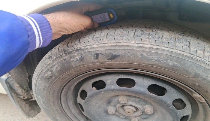 2014 Ford Figo ZXI 1.2 PETROL, Petrol, Manual, 1,10,351 km, tyre