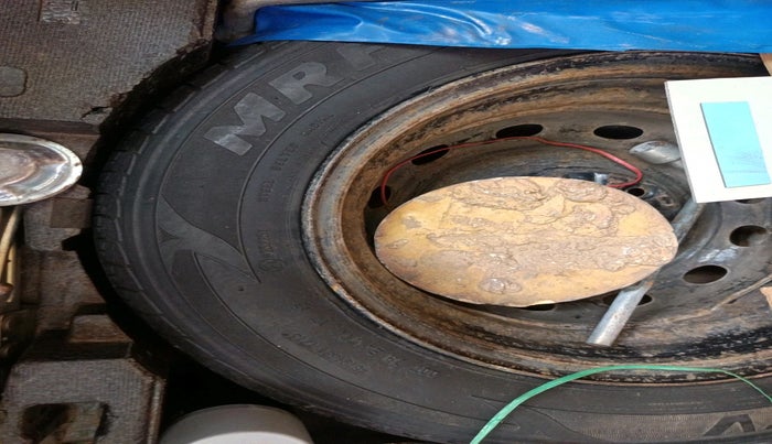 2013 Honda Amaze 1.5L I-DTEC E, Diesel, Manual, 63,375 km, tyre