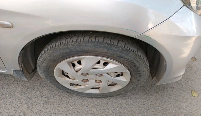 2013 Honda Amaze 1.5L I-DTEC E, Diesel, Manual, 63,375 km, tyre