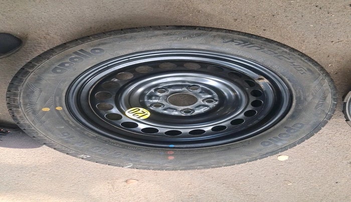 2016 Maruti Vitara Brezza ZDI PLUS DUAL TONE, Diesel, Manual, 48,648 km, tyre