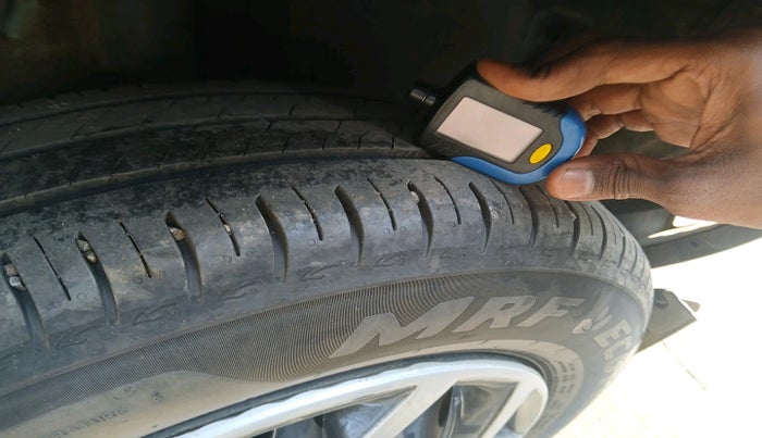 2024 Tata PUNCH ADVENTURE MT CNG , Petrol, Manual, 16,108 km, tyre