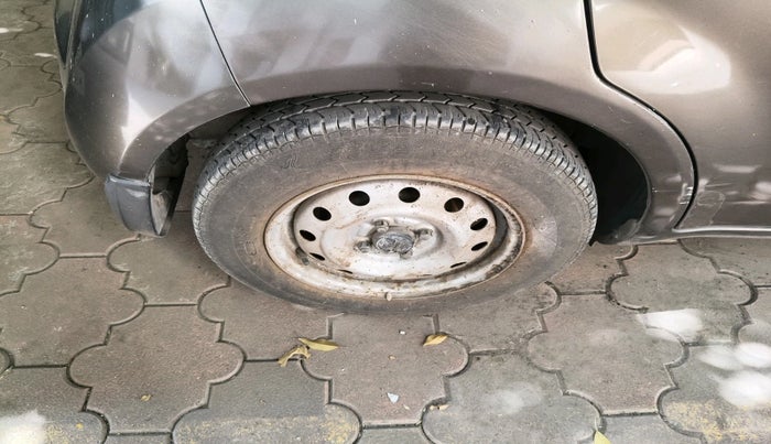 2010 Maruti Ritz LXI, Petrol, Manual, 1 km, tyre