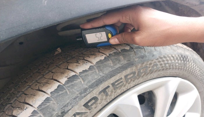 2023 Maruti Grand Vitara DELTA SMART HYBRID, Petrol, Manual, 46,837 km, tyre