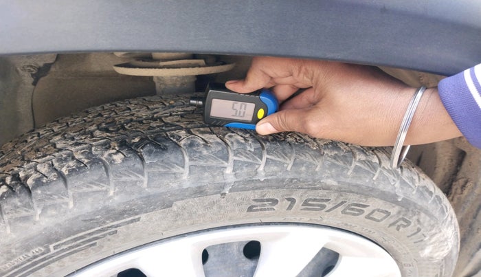 2023 Maruti Grand Vitara DELTA SMART HYBRID, Petrol, Manual, 46,837 km, tyre