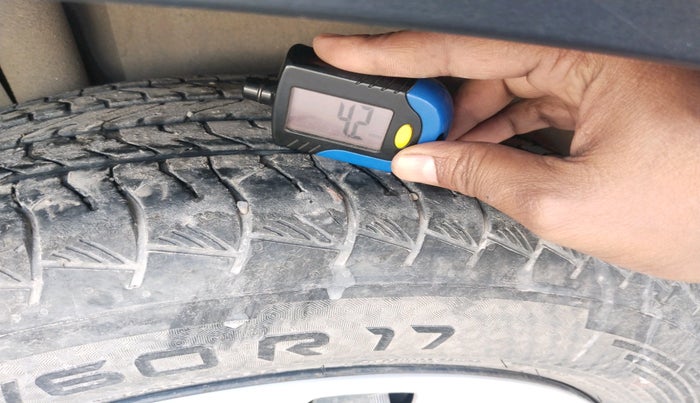 2023 Maruti Grand Vitara DELTA SMART HYBRID, Petrol, Manual, 46,837 km, tyre