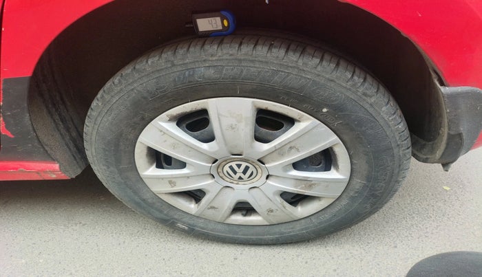 2011 Volkswagen Polo TRENDLINE 1.2L DIESEL, Diesel, Manual, 1,17,914 km, tyre