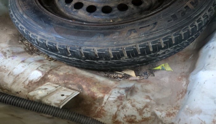 2012 Honda City 1.5L I-VTEC S MT, Petrol, Manual, 1,68,414 km, tyre