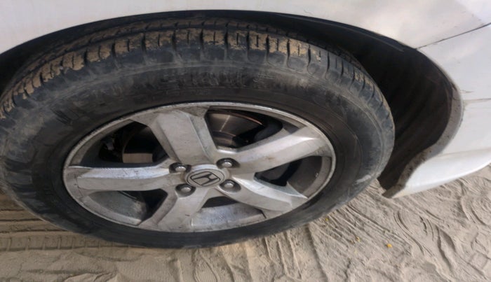 2012 Honda City 1.5L I-VTEC S MT, Petrol, Manual, 1,68,414 km, tyre