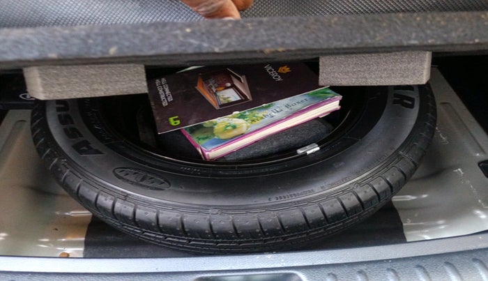 2021 KIA SELTOS HTX 1.5 PETROL, Petrol, Manual, 63,463 km, tyre