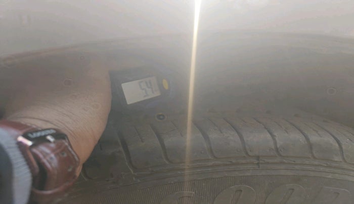 2011 Honda Civic 1.8L I-VTEC V AT, Petrol, Automatic, 92,845 km, tyre