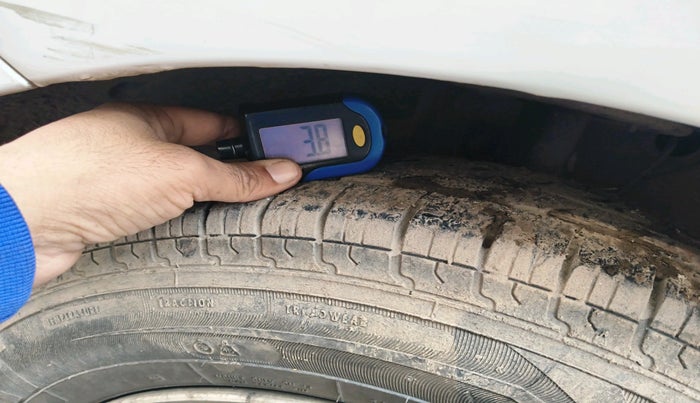 2019 Maruti Swift VXI, Petrol, Manual, 87,765 km, tyre