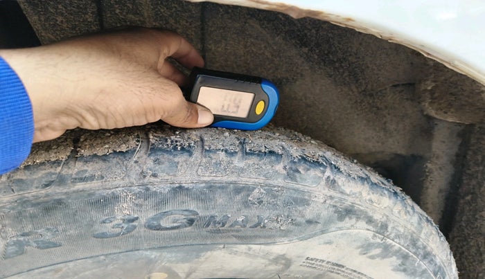 2019 Maruti Swift VXI, Petrol, Manual, 87,765 km, tyre